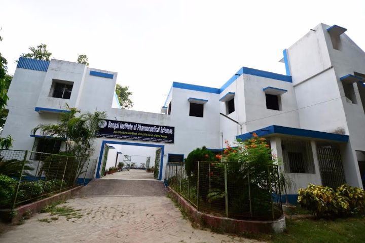 https://cache.careers360.mobi/media/colleges/social-media/media-gallery/17196/2018/12/26/Campus view of Bengal Institute of Pharmaceutical Sciences Kalyani_Campus-view.jpg